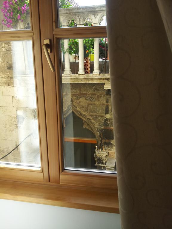 Old Town Apartment Mila Split Habitación foto